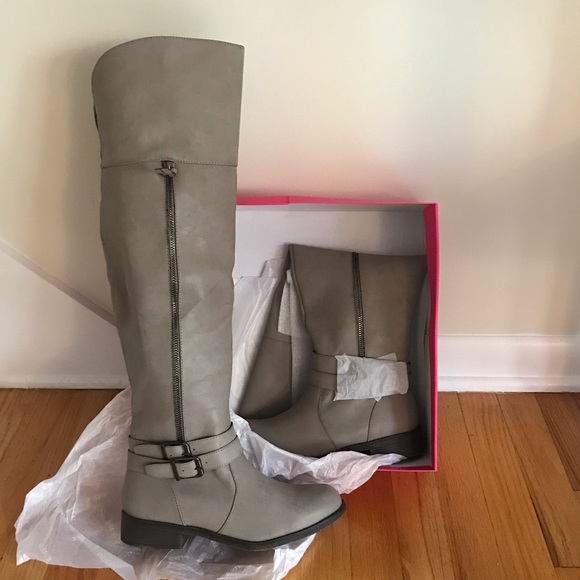 Tall Riding Boots - Picture 6 of 7